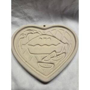 Pampered Chef Vintage Heart Home Set